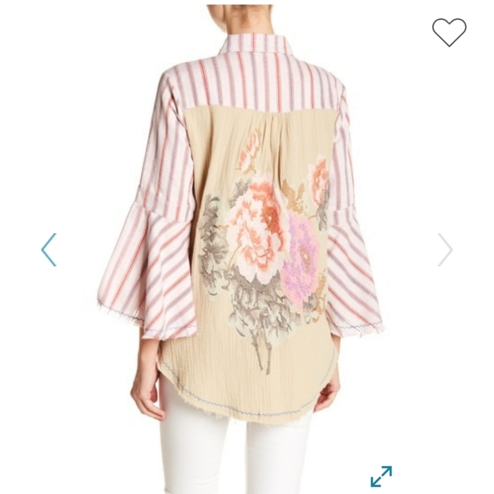 New Aratta top